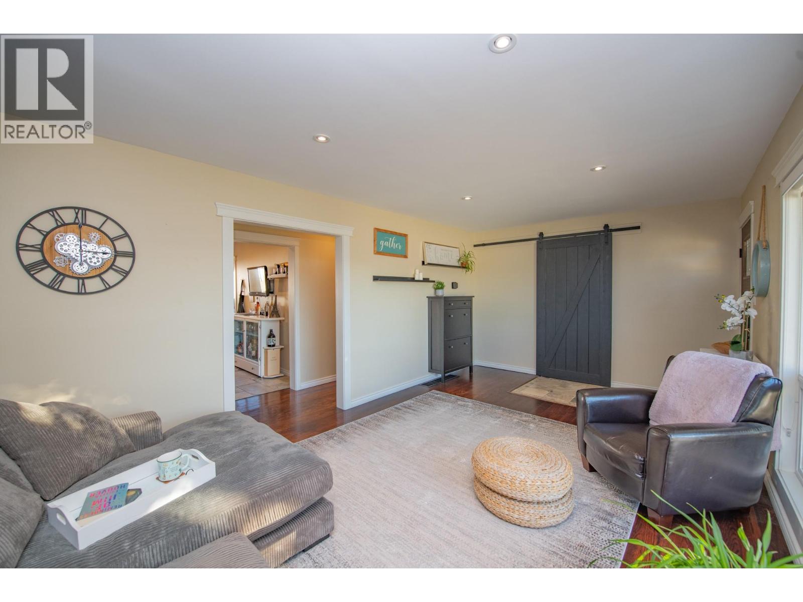 6711 Herry Road, Vernon, British Columbia  V1B 3T4 - Photo 8 - 10404681