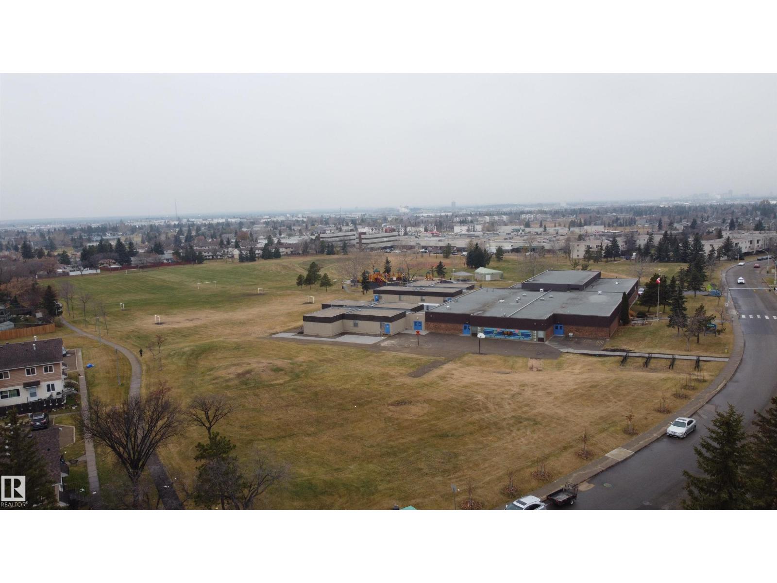 779 Lee Ridge Rd NW, Edmonton, Alberta  T6K 0P6 - Photo 11 - E4514539