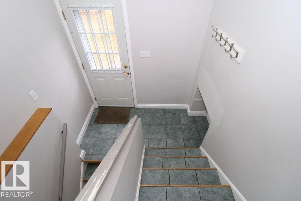 779 Lee Ridge Rd NW, Edmonton, Alberta  T6K 0P6 - Photo 30 - E4514539