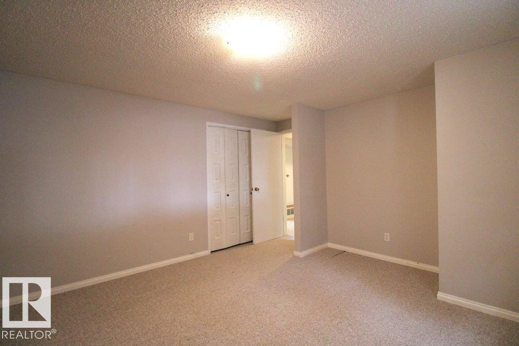 779 Lee Ridge Rd NW, Edmonton, Alberta  T6K 0P6 - Photo 36 - E4514539