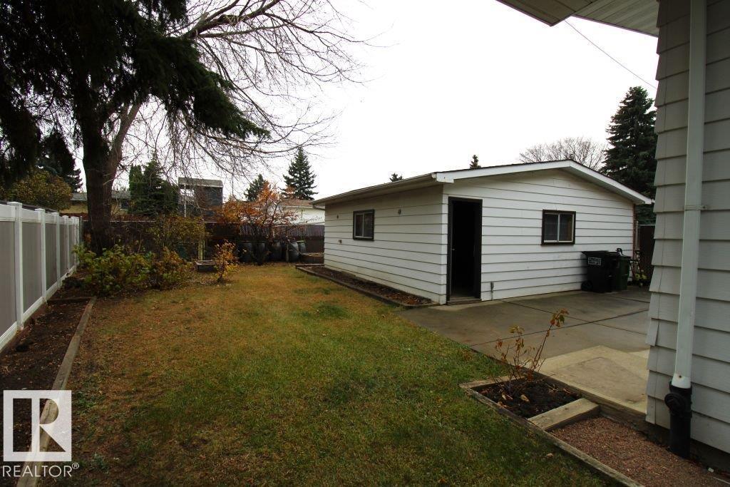 779 Lee Ridge Rd NW, Edmonton, Alberta  T6K 0P6 - Photo 4 - E4514539