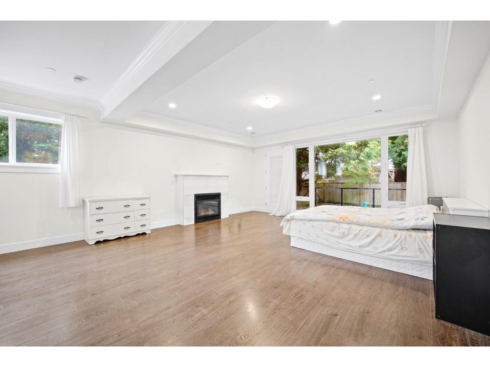 13766 North Bluff Road, White Rock, British Columbia  V4B 3B9 - Photo 8 - R3178888