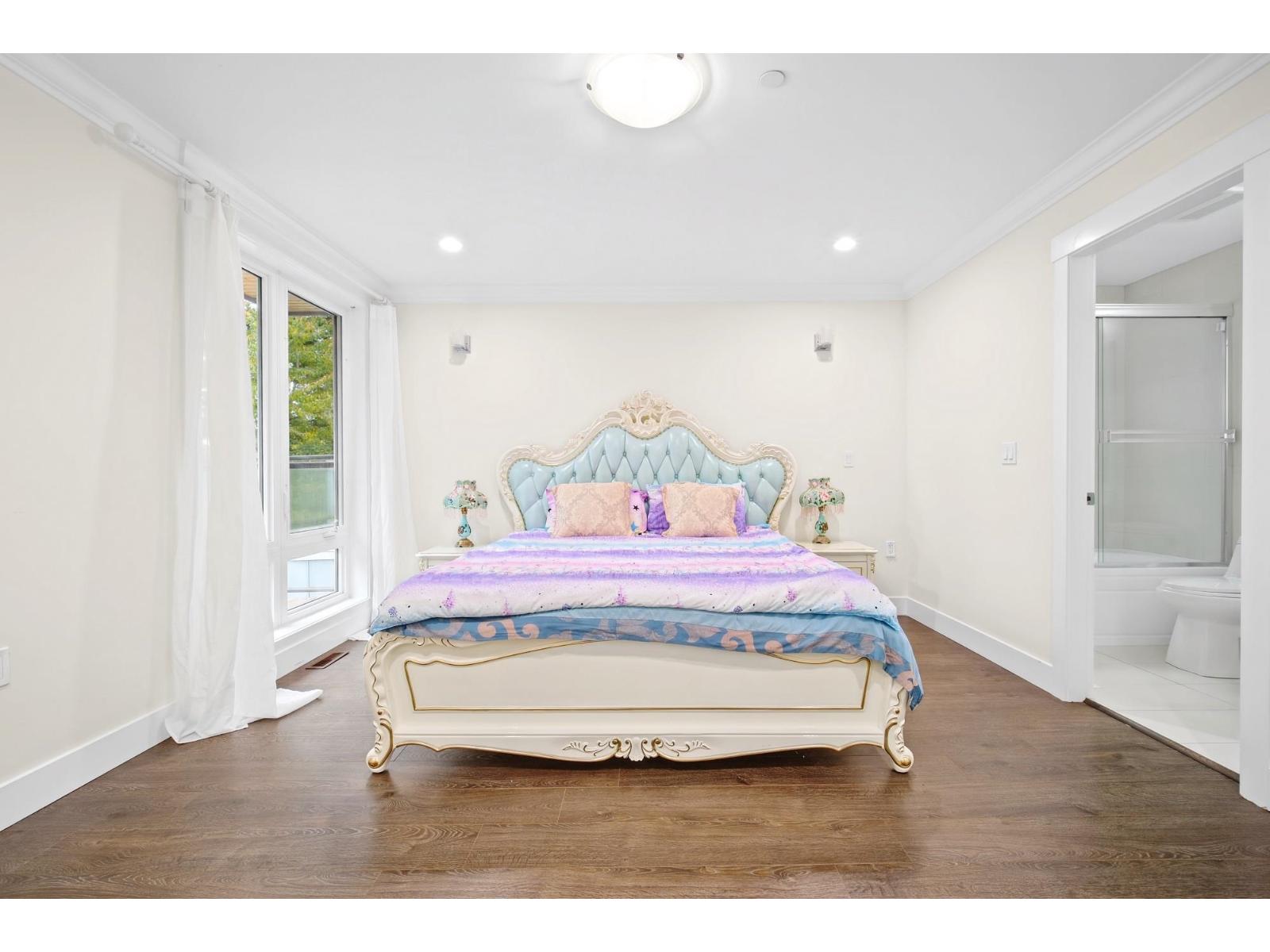 13766 North Bluff Road, White Rock, British Columbia  V4B 3B9 - Photo 12 - R3178888