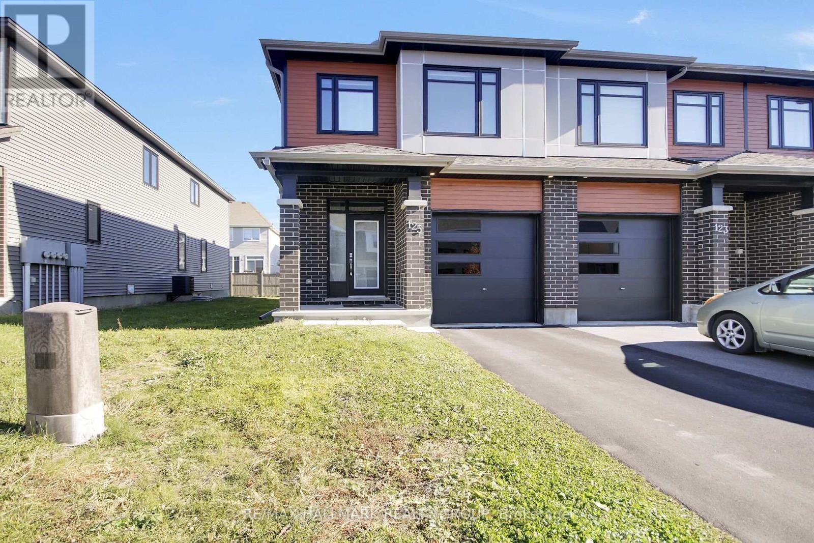 125 Angelonia Crescent, Ottawa, Ontario K1T 0Y4 - Photo 2 - X14125152