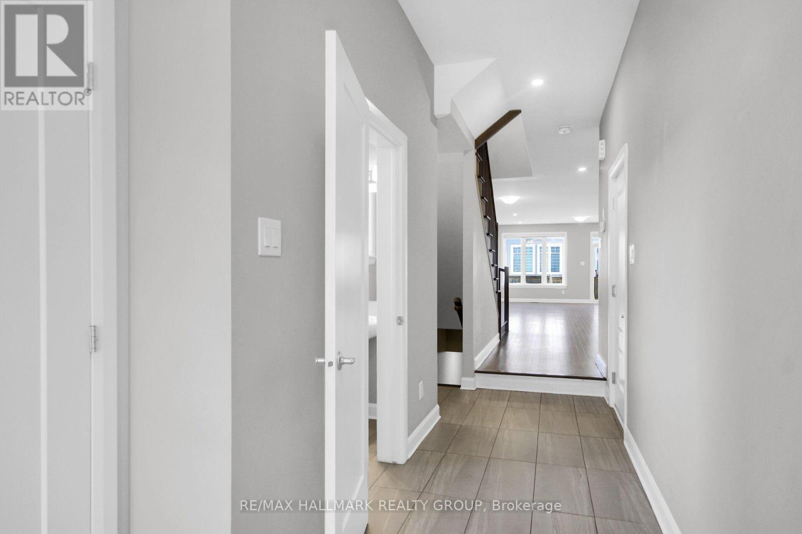125 Angelonia Crescent, Ottawa, Ontario K1T 0Y4 - Photo 5 - X14125152