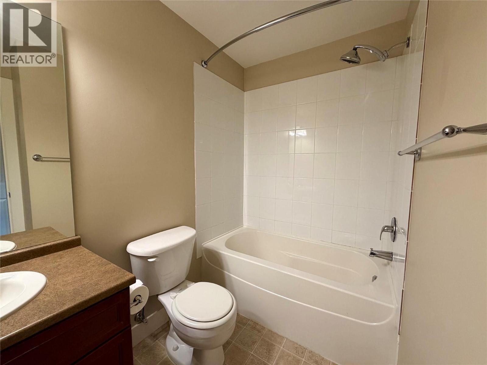 246 Hastings Avenue Unit# 402, Penticton, British Columbia  V2A 2V6 - Photo 20 - 10404408