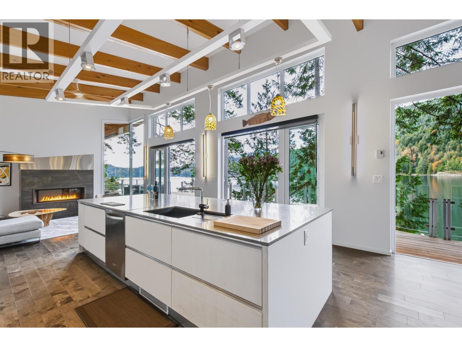 1079 Center Bay Road, Gambier Island, British Columbia  V0N 1V0 - Photo 12 - R3179199