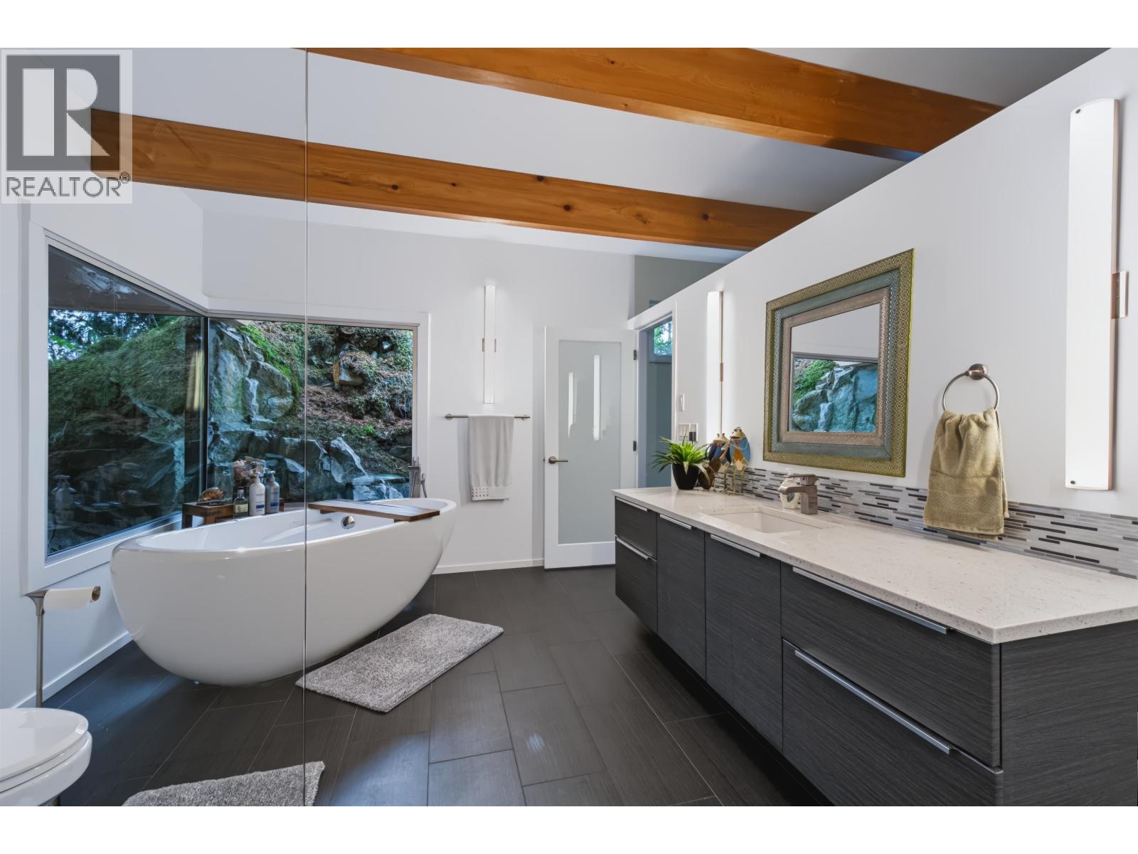 1079 Center Bay Road, Gambier Island, British Columbia  V0N 1V0 - Photo 19 - R3179199