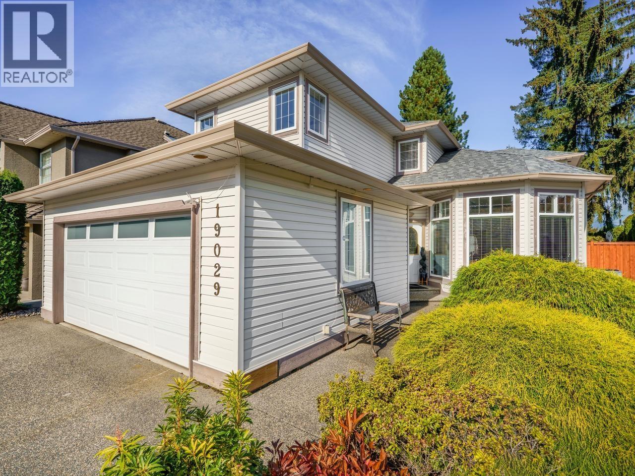 19029 118b Avenue, Pitt Meadows, British Columbia  V3Y 2L2 - Photo 1 - R3179225