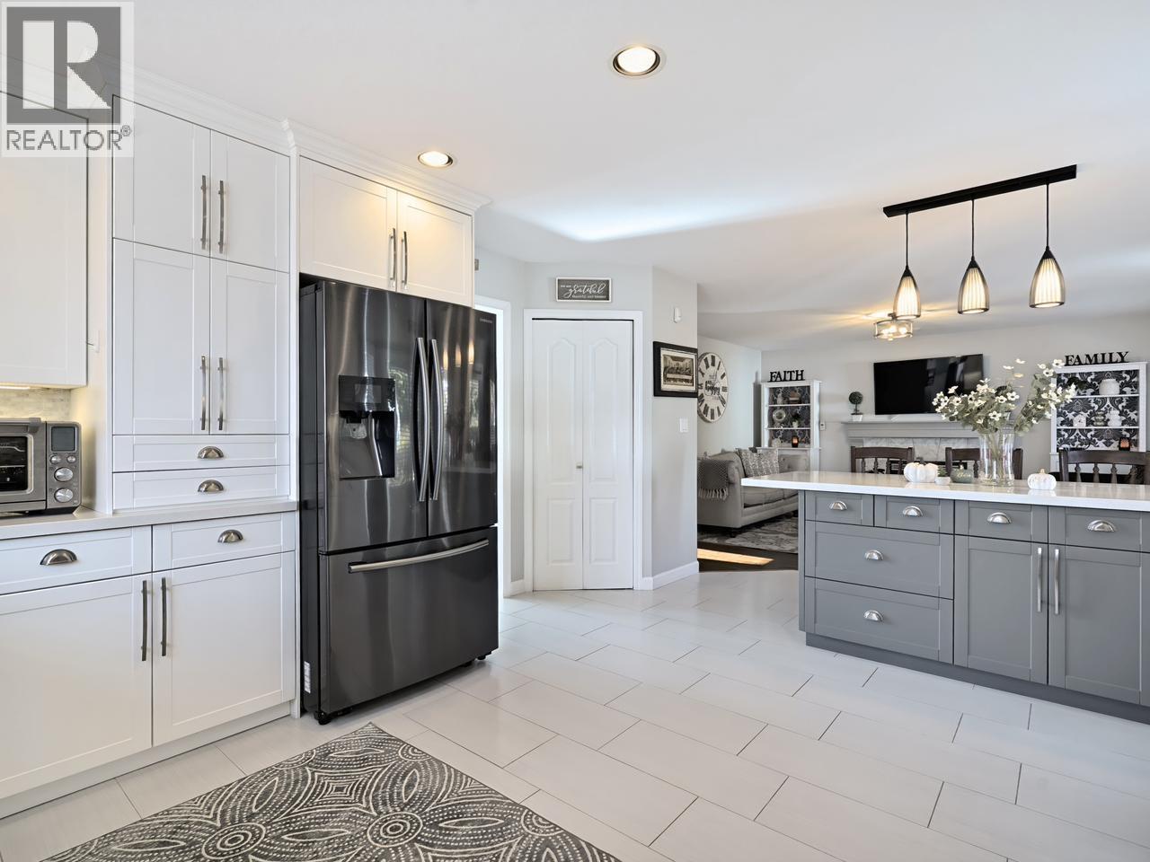 19029 118b Avenue, Pitt Meadows, British Columbia  V3Y 2L2 - Photo 17 - R3179225