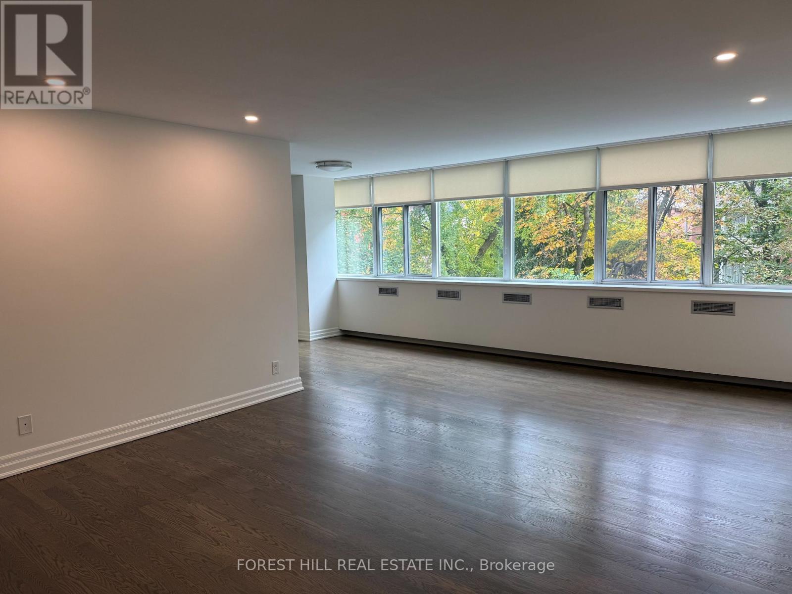 305 - 561 Avenue Road, Toronto (Yonge-St. Clair), Ontario  M4V 2J8 - Photo 3 - C14125122