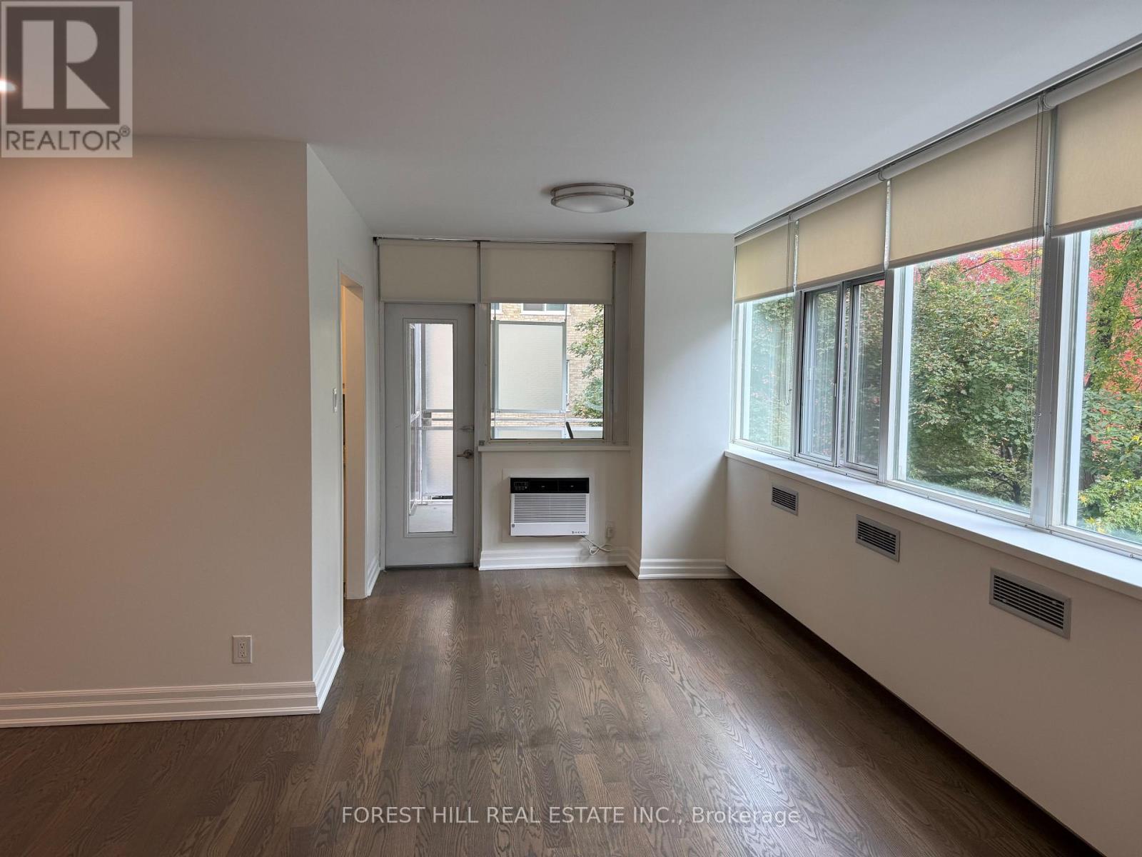 305 - 561 Avenue Road, Toronto (Yonge-St. Clair), Ontario  M4V 2J8 - Photo 5 - C14125122