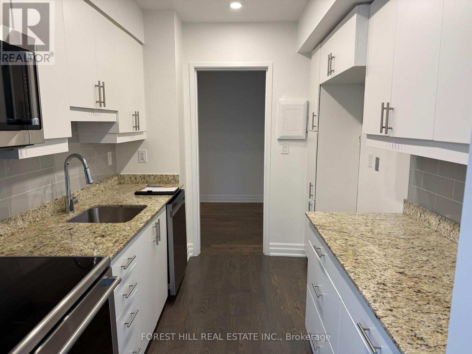 305 - 561 Avenue Road, Toronto (Yonge-St. Clair), Ontario  M4V 2J8 - Photo 7 - C14125122