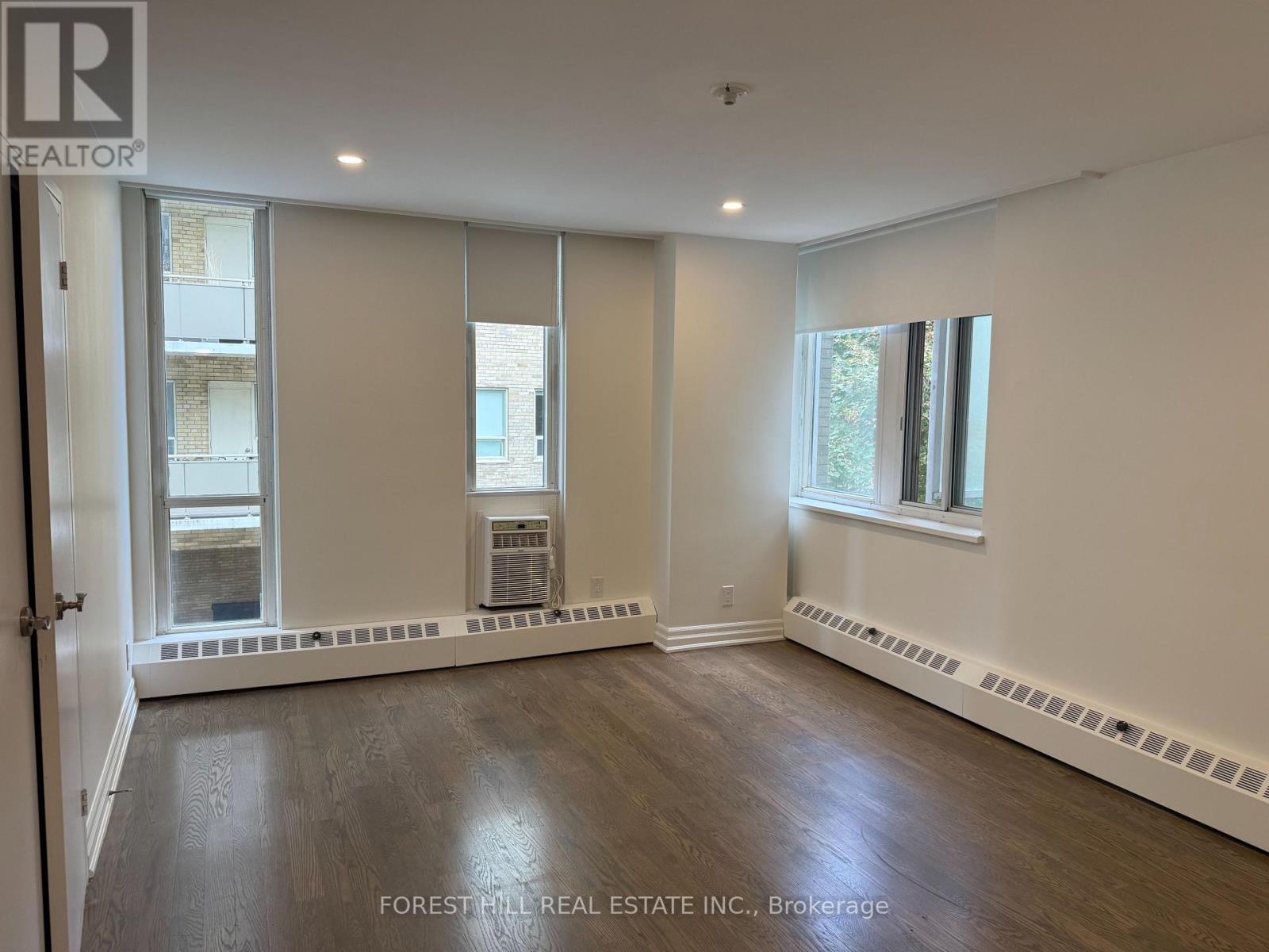305 - 561 Avenue Road, Toronto (Yonge-St. Clair), Ontario  M4V 2J8 - Photo 9 - C14125122