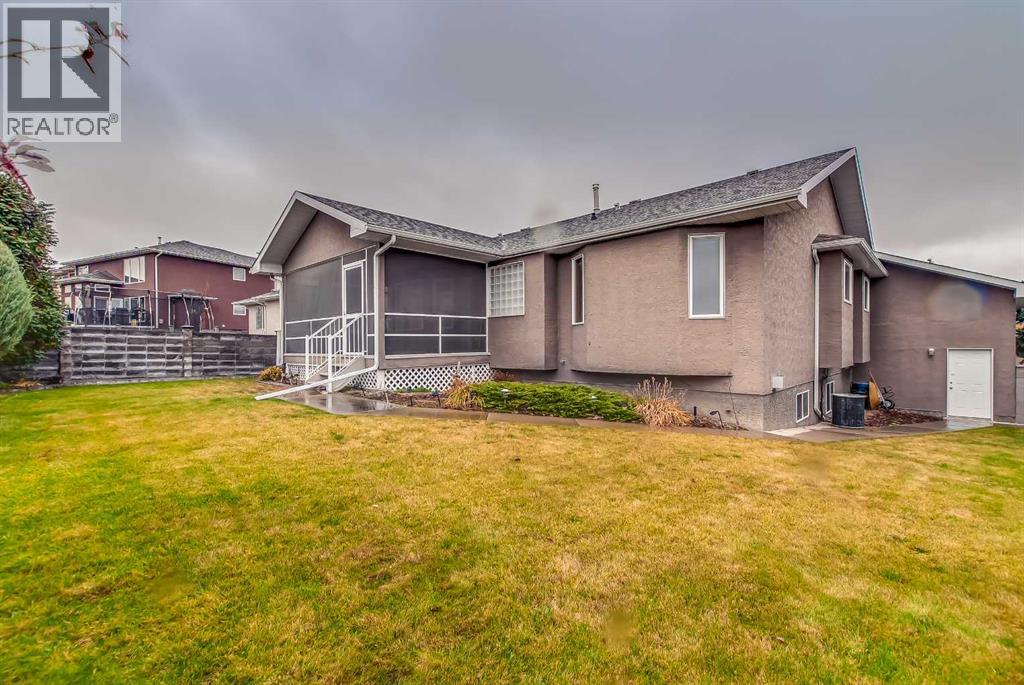 15 Parish Way NE