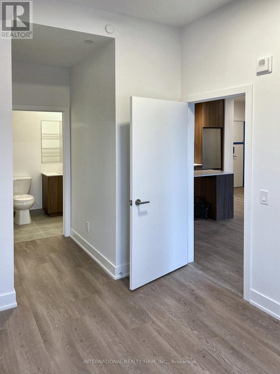 705 - 3008 William Cutmore Boulevard, Oakville, Ontario  L6H 8A4 - Photo 4 - W14125142