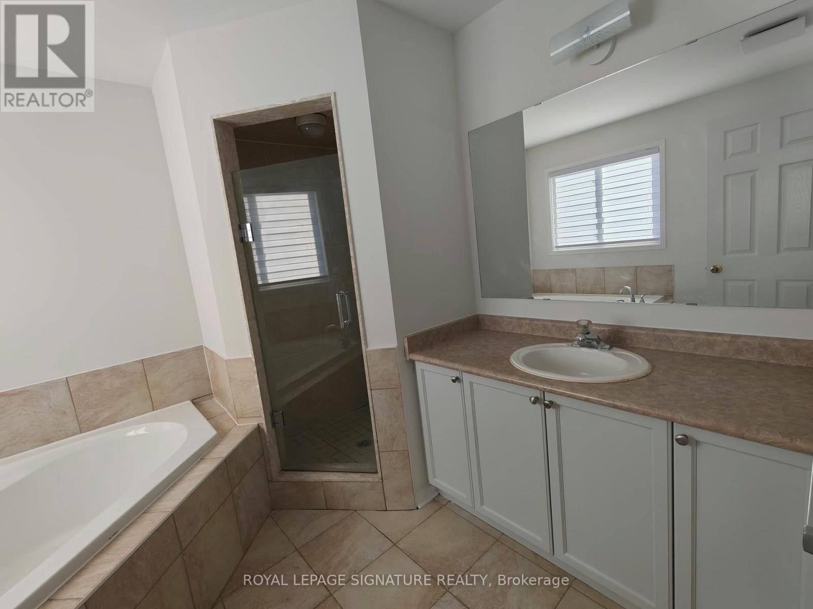 6602 Opera Glass Crescent, Mississauga, Ontario  L5W 1R8 - Photo 18 - W14125172