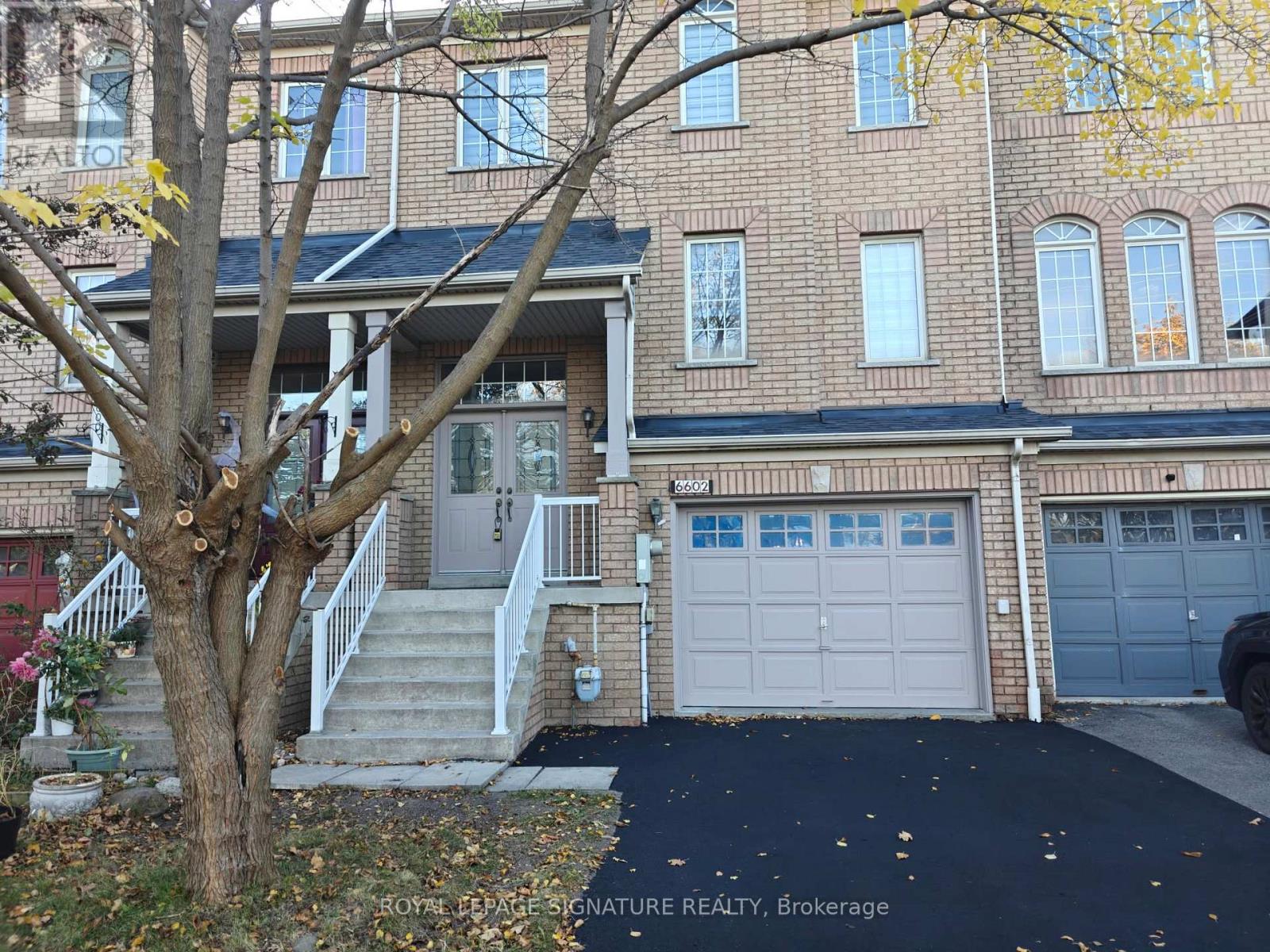 6602 Opera Glass Crescent, Mississauga, Ontario  L5W 1R8 - Photo 2 - W14125172