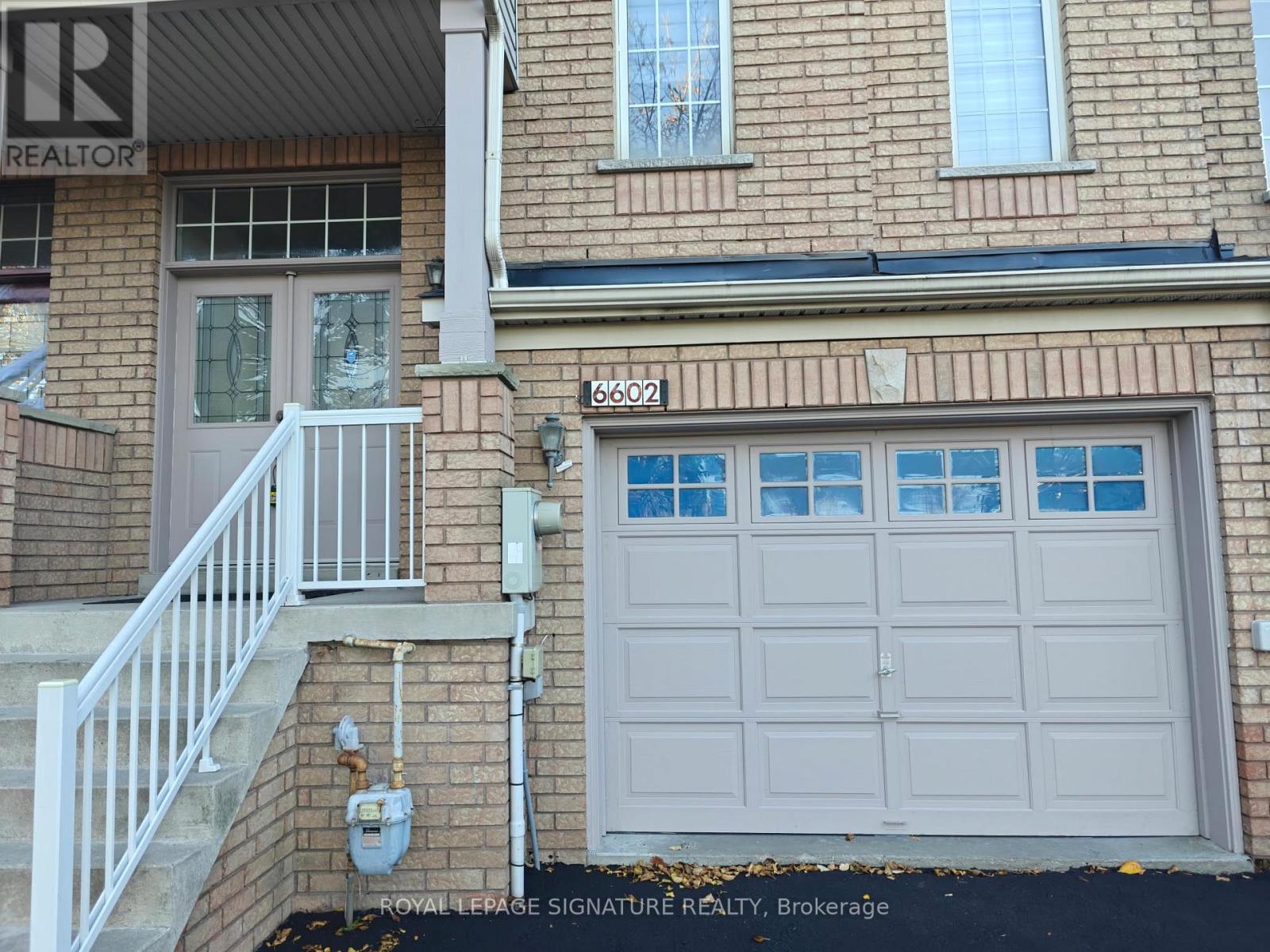6602 Opera Glass Crescent, Mississauga, Ontario  L5W 1R8 - Photo 3 - W14125172