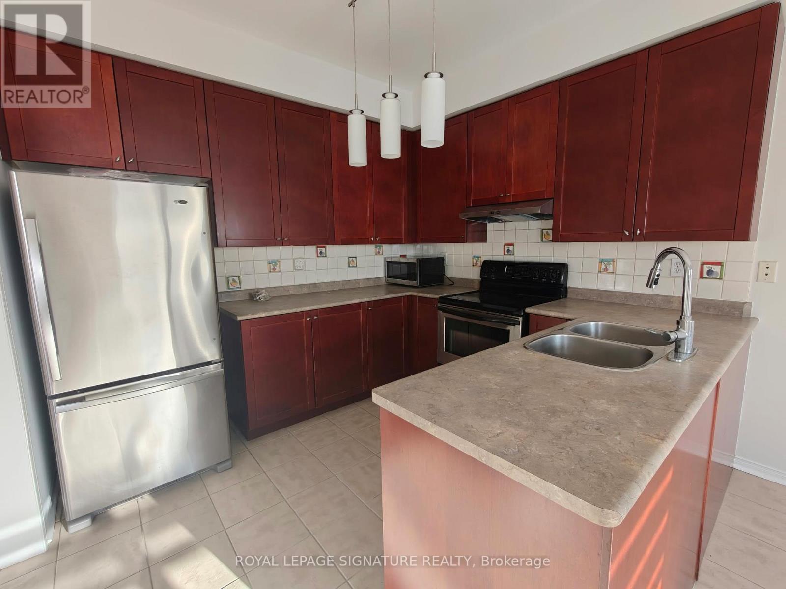 6602 Opera Glass Crescent, Mississauga, Ontario  L5W 1R8 - Photo 7 - W14125172