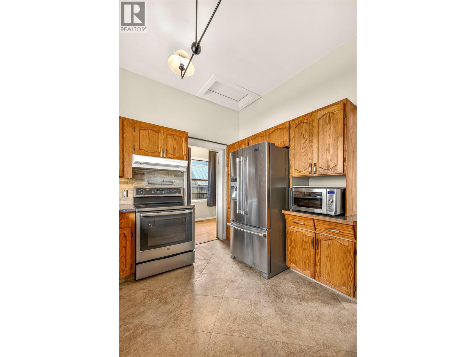 761 4th Avenue, Fernie, British Columbia  V0B 1M0 - Photo 38 - 10403382