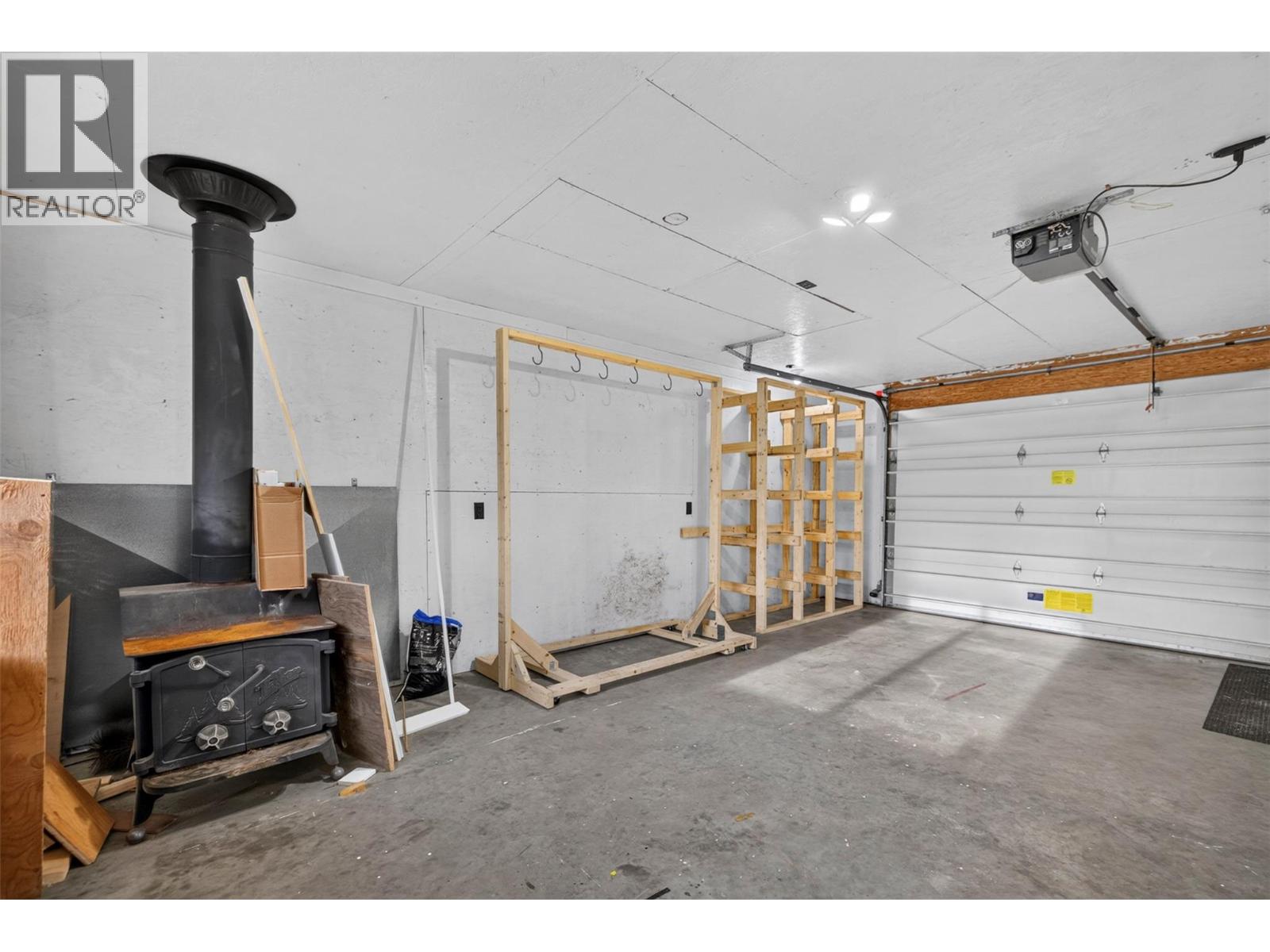 761 4th Avenue, Fernie, British Columbia  V0B 1M0 - Photo 61 - 10403382