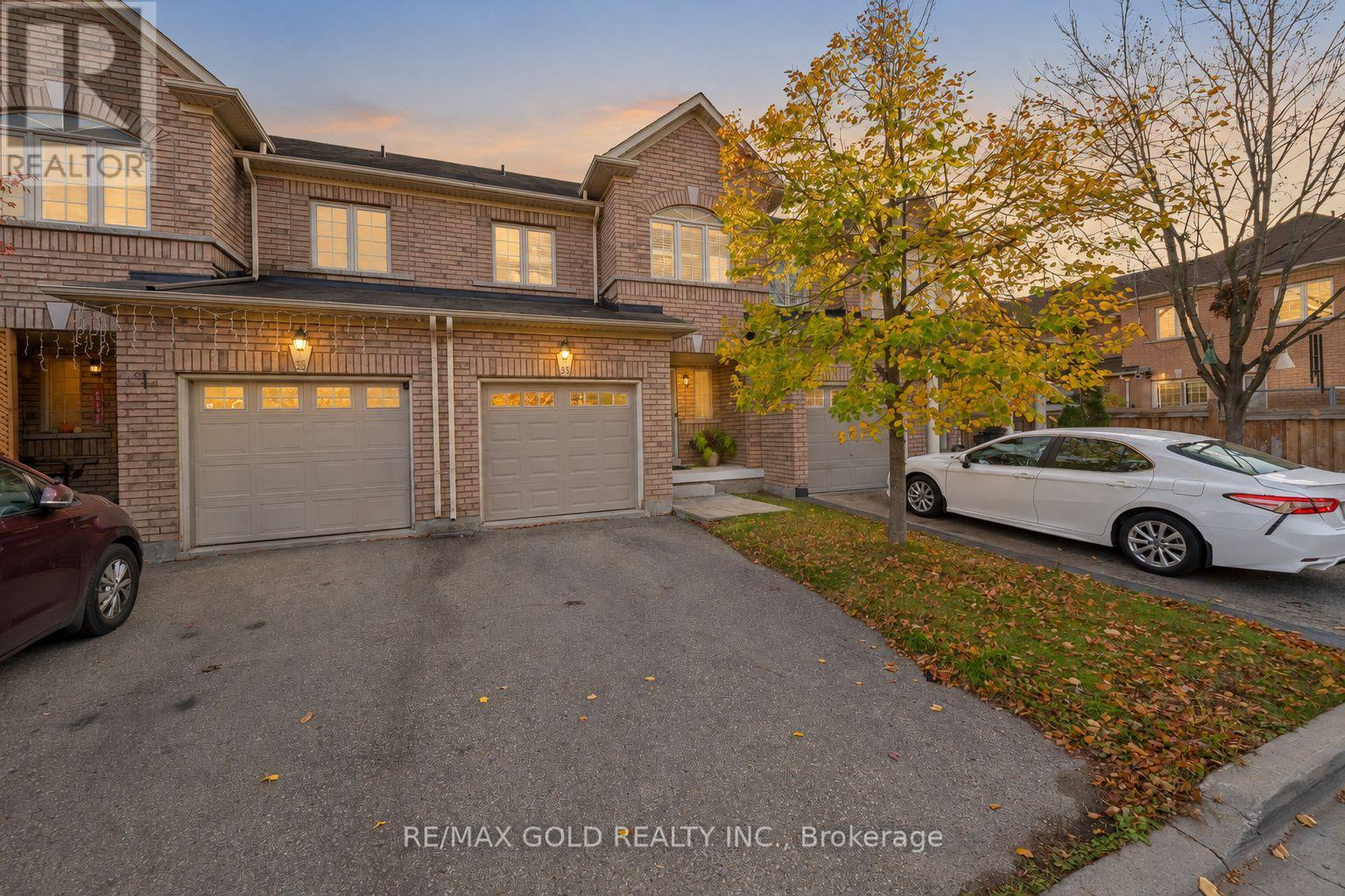 33 BAY BREEZE DRIVE, Brampton, Ontario