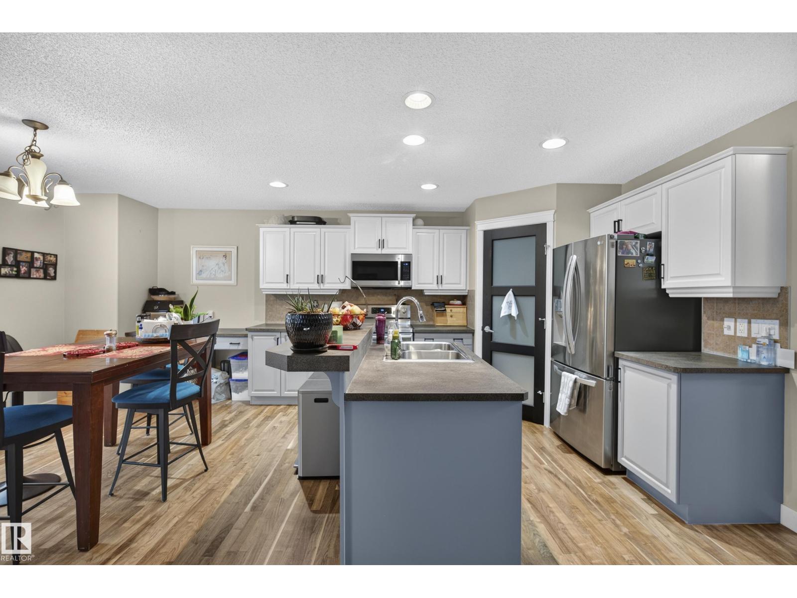 114 EASTGATE WY