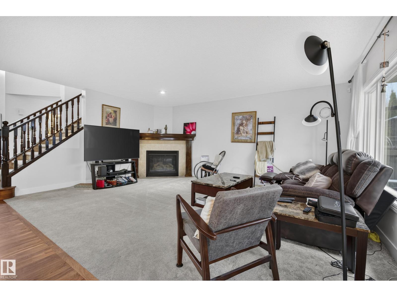 114 EASTGATE WY
