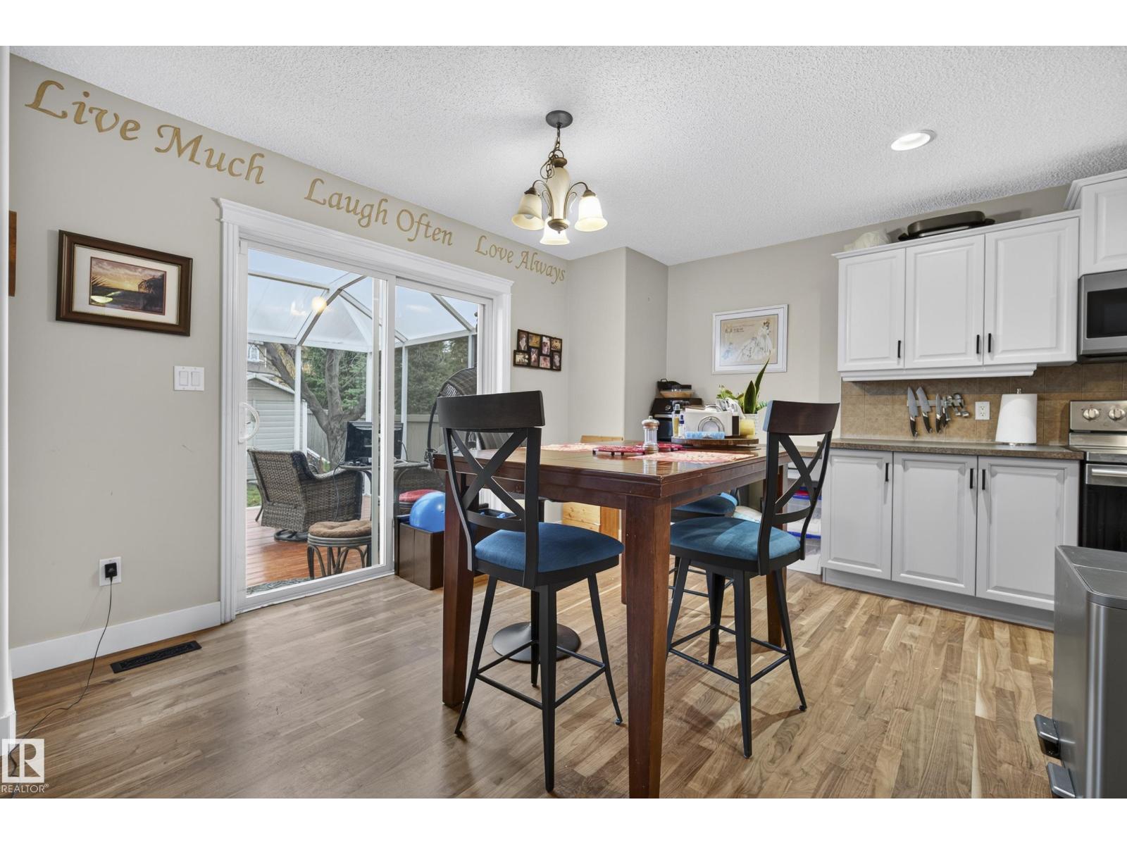 114 EASTGATE WY