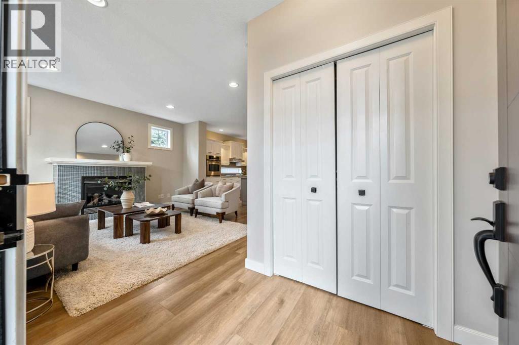 4508 19 Avenue NW, Calgary, Alberta  T3B 0S2 - Photo 3 - A2355101