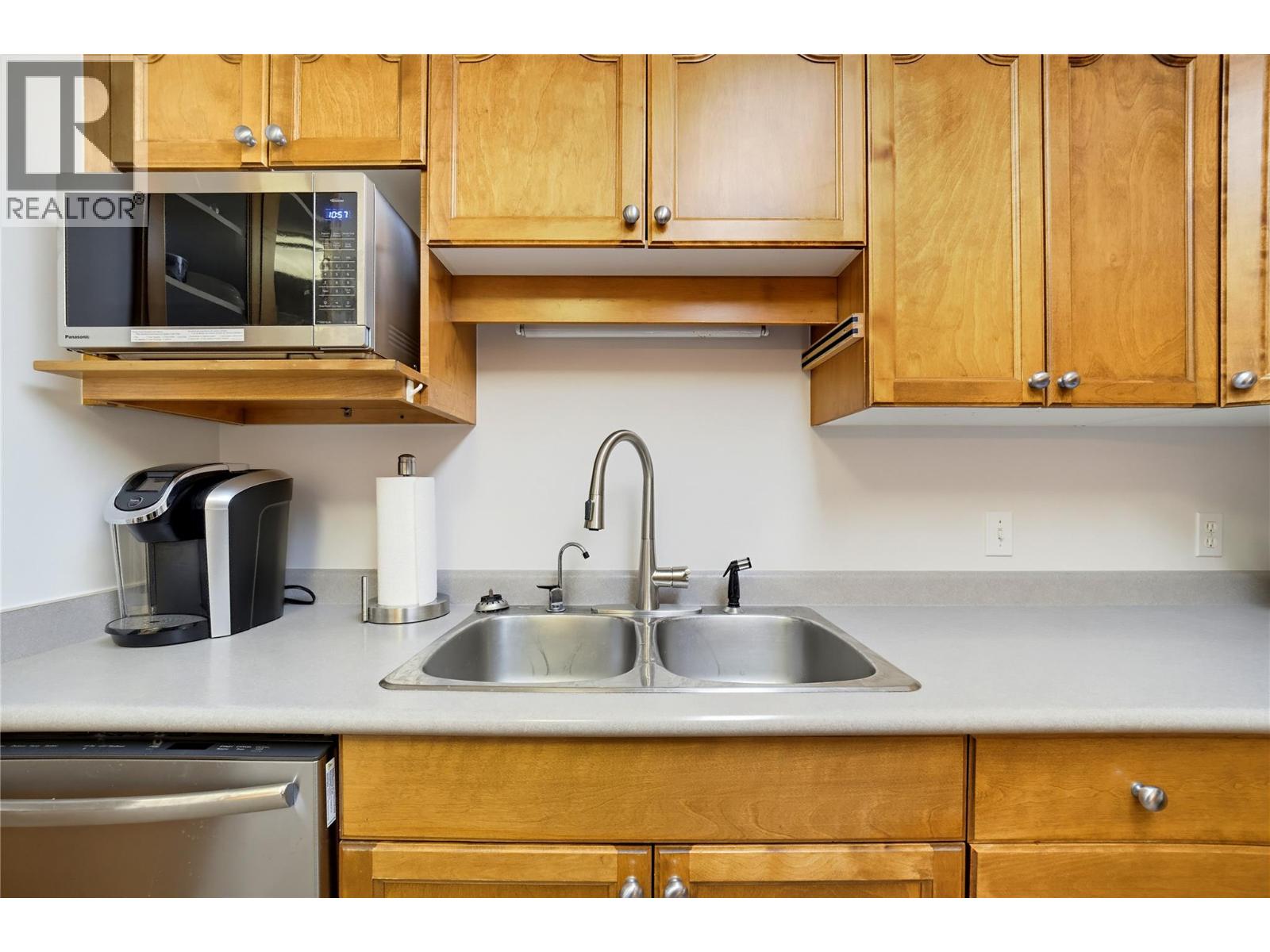 640 3 Street SW Unit# 208, Salmon Arm, British Columbia  V1E 2R3 - Photo 17 - 10404665