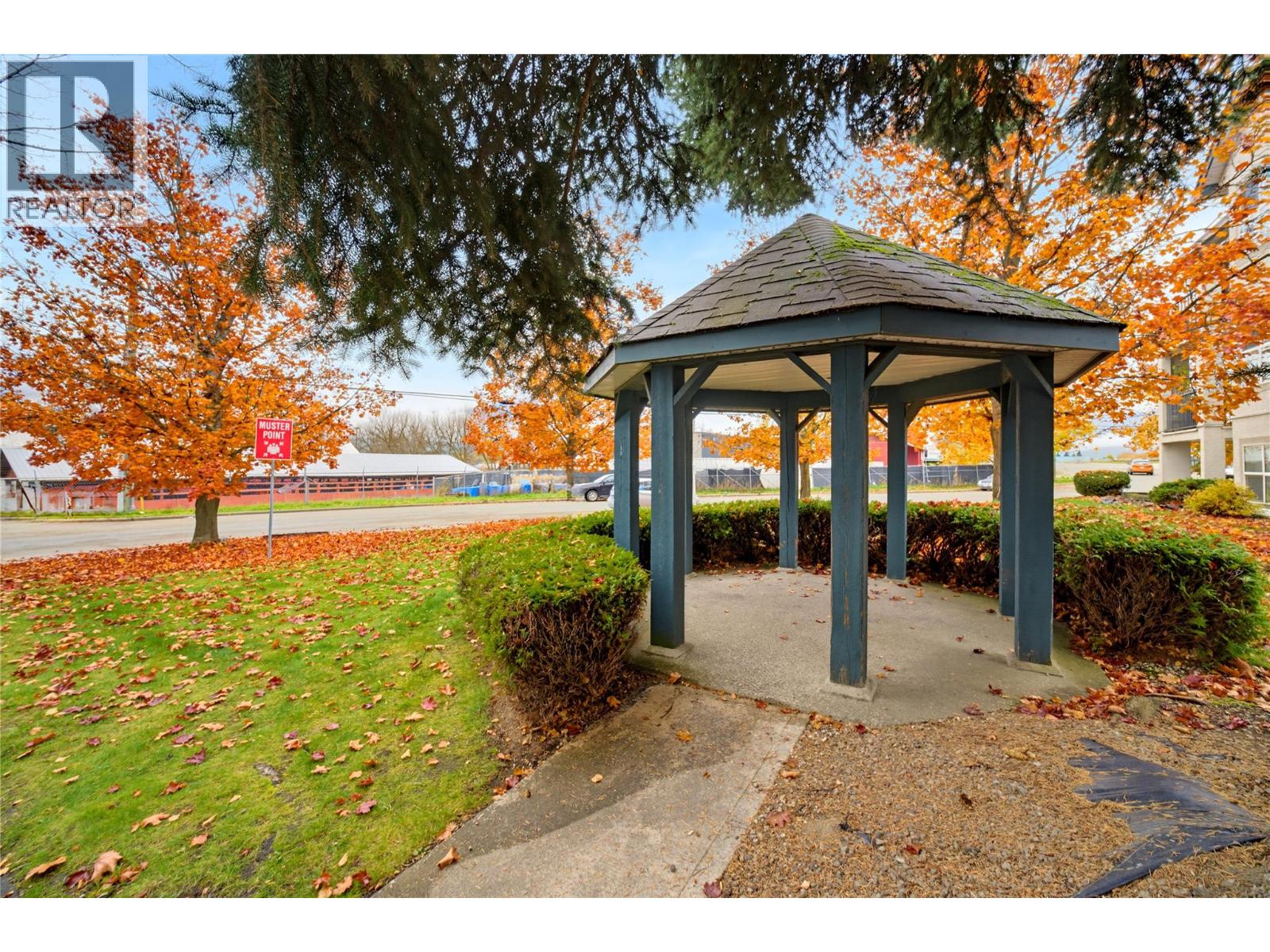 640 3 Street SW Unit# 208, Salmon Arm, British Columbia  V1E 2R3 - Photo 37 - 10404665