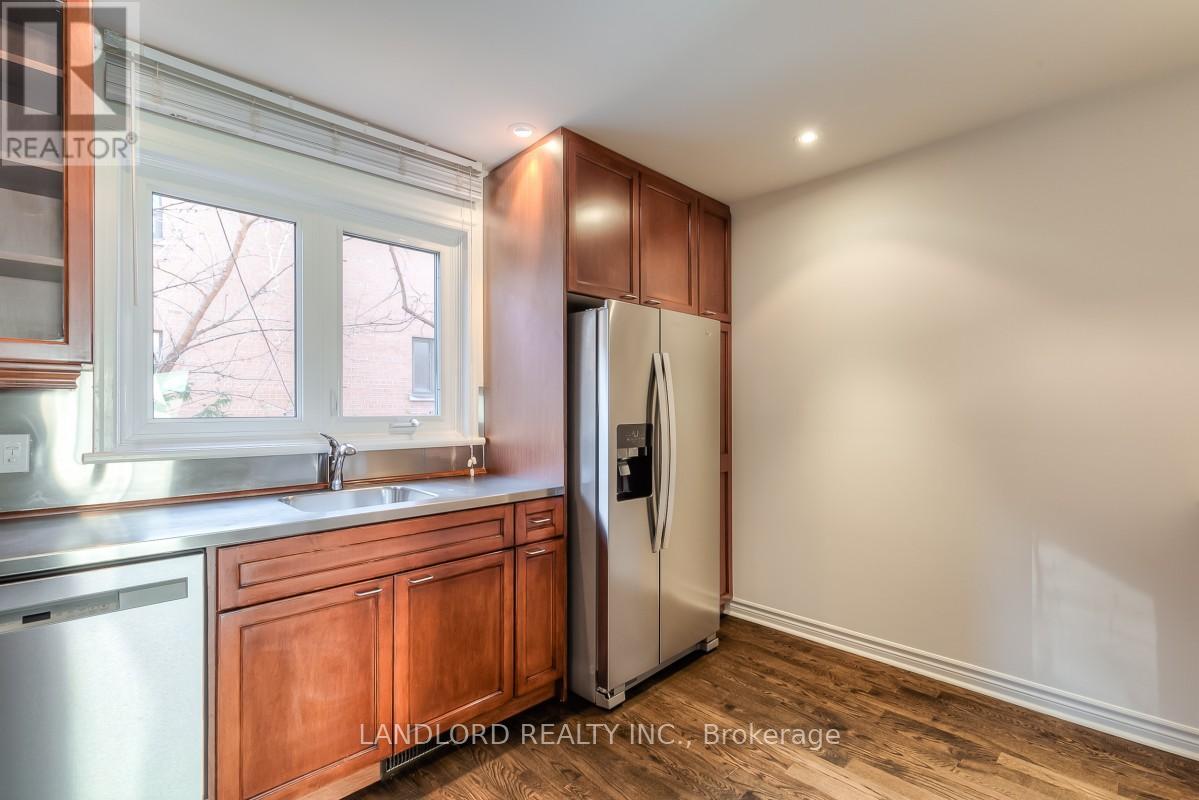 113 Earl Place, Toronto, Ontario  M4Y 1M4 - Photo 3 - C14125418