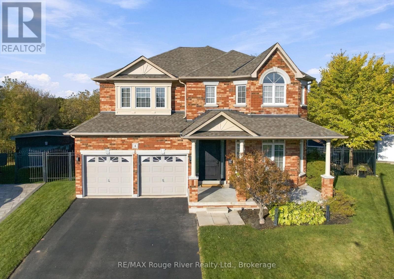8 JESSIE COURT, Whitby, Ontario