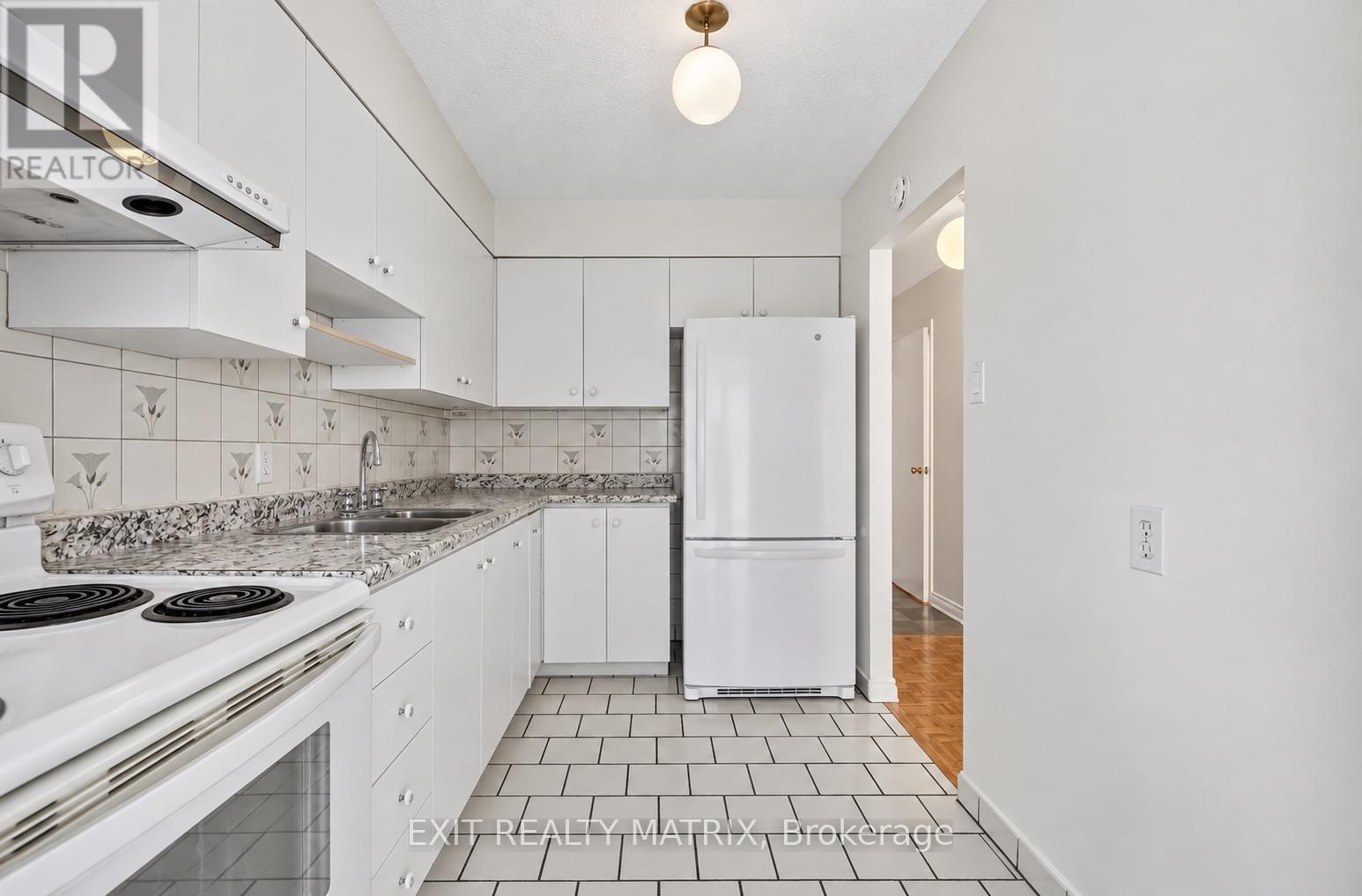 1204 - 158 B Mcarthur Avenue, Ottawa, Ontario  K1L 8C9 - Photo 5 - X13666682