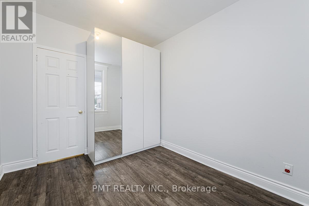 Main - 863 Pape Avenue, Toronto, Ontario  M4K 3T7 - Photo 11 - E14125402