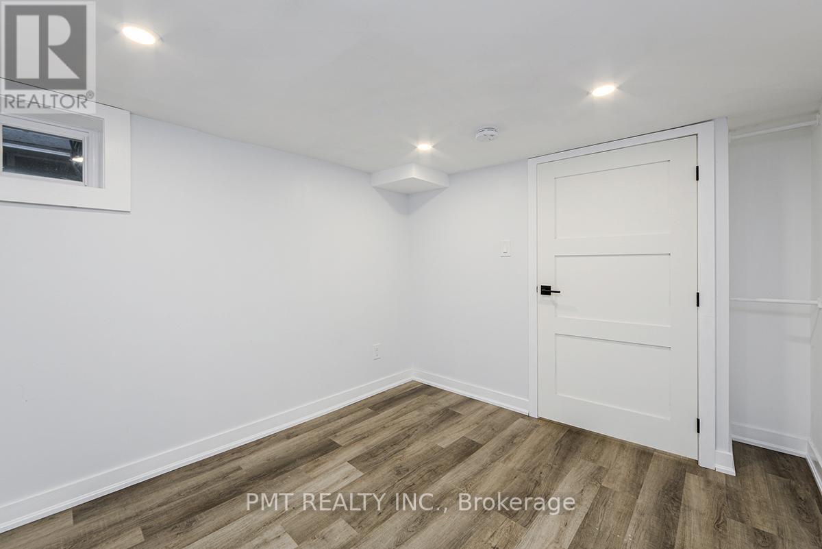 Main - 863 Pape Avenue, Toronto, Ontario  M4K 3T7 - Photo 19 - E14125402