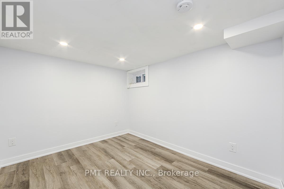 Main - 863 Pape Avenue, Toronto, Ontario  M4K 3T7 - Photo 20 - E14125402
