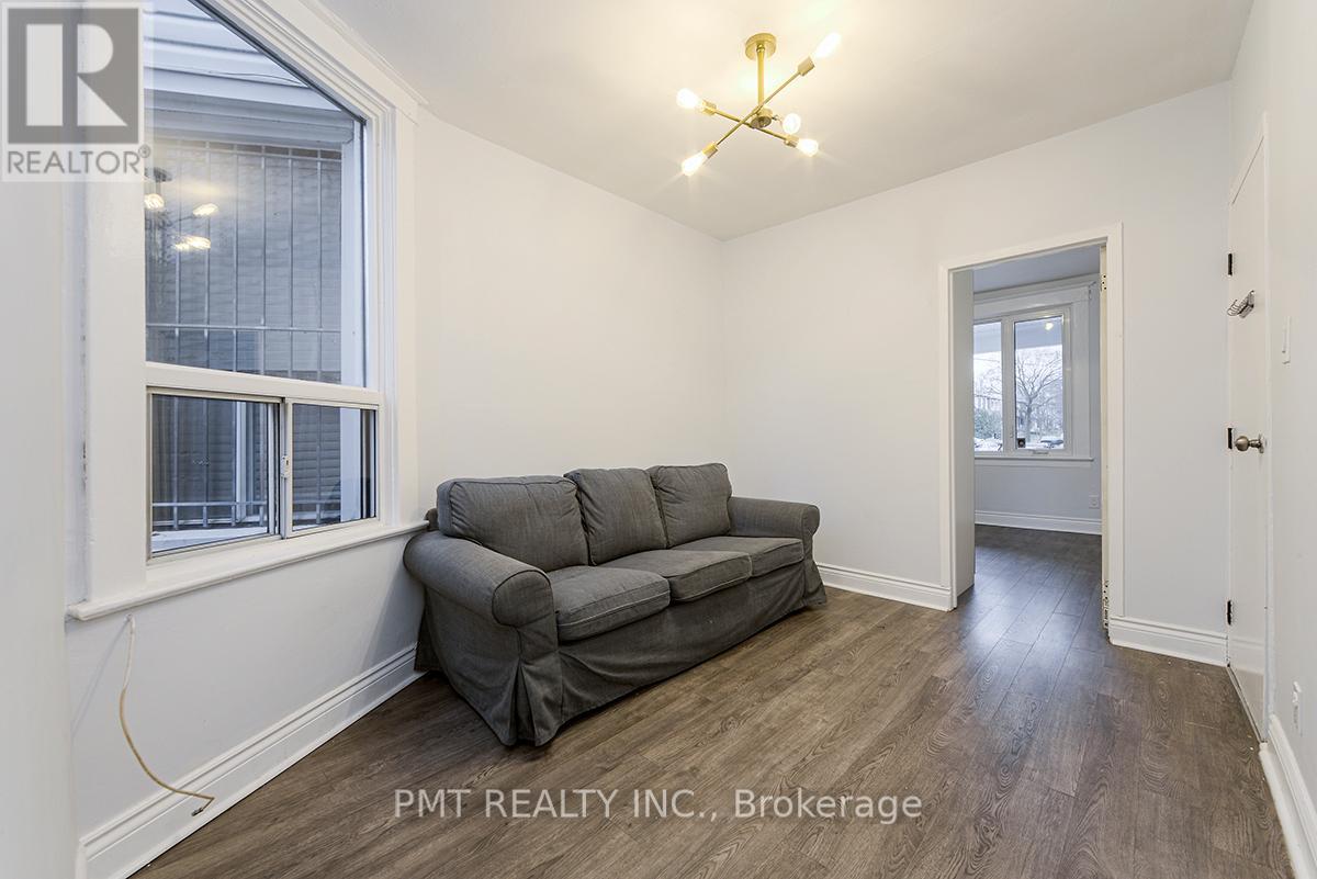 Main - 863 Pape Avenue, Toronto, Ontario  M4K 3T7 - Photo 8 - E14125402
