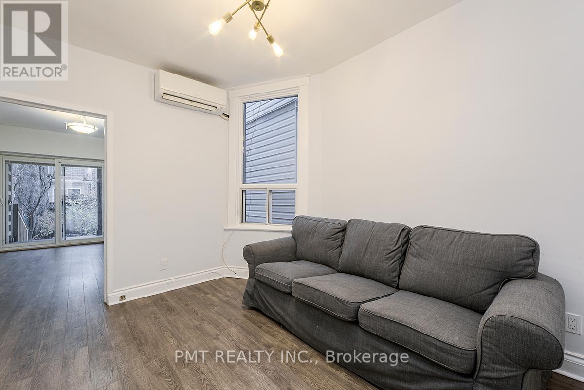 Main - 863 Pape Avenue, Toronto, Ontario  M4K 3T7 - Photo 9 - E14125402