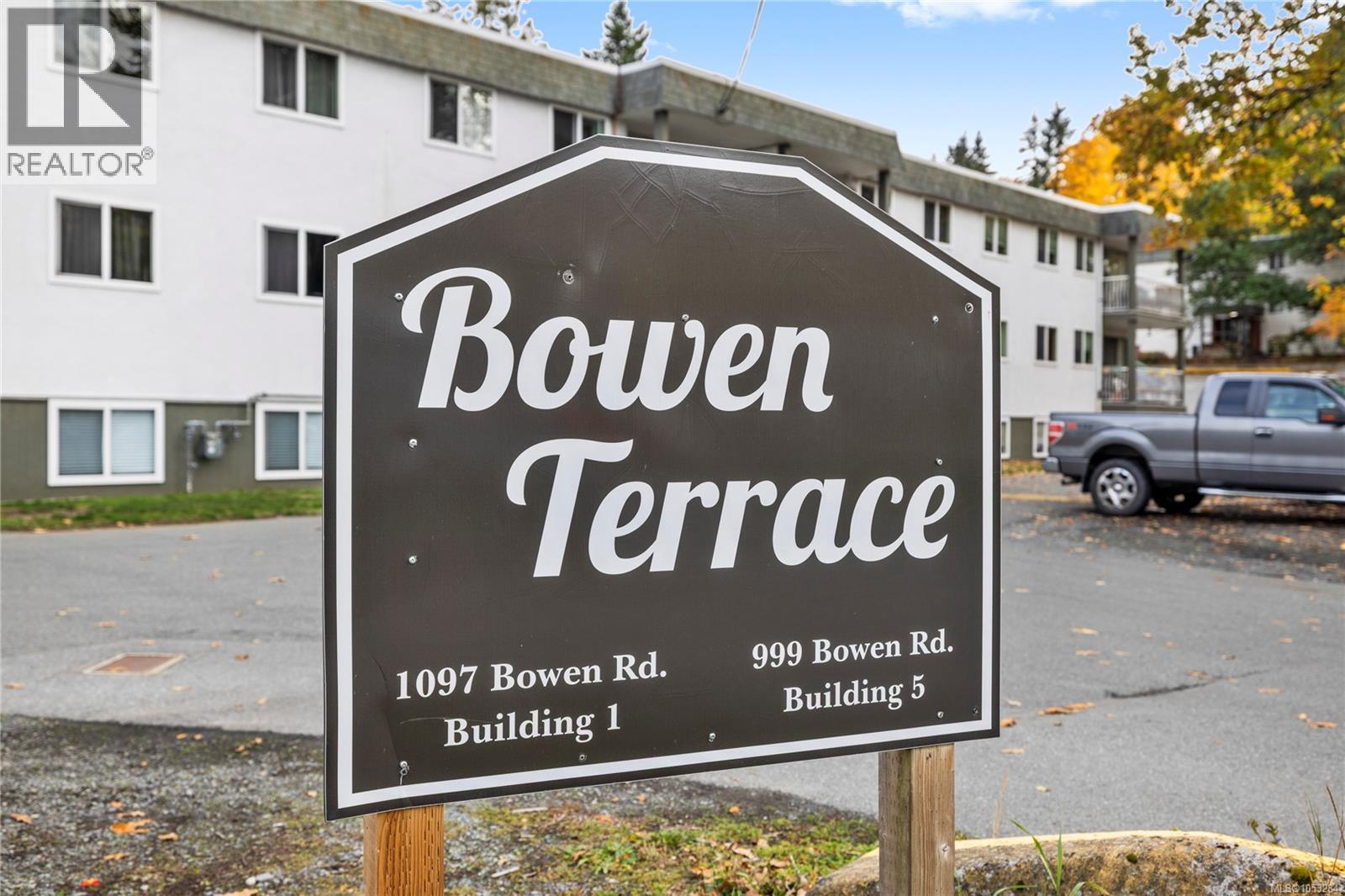 5302 999 Bowen Rd