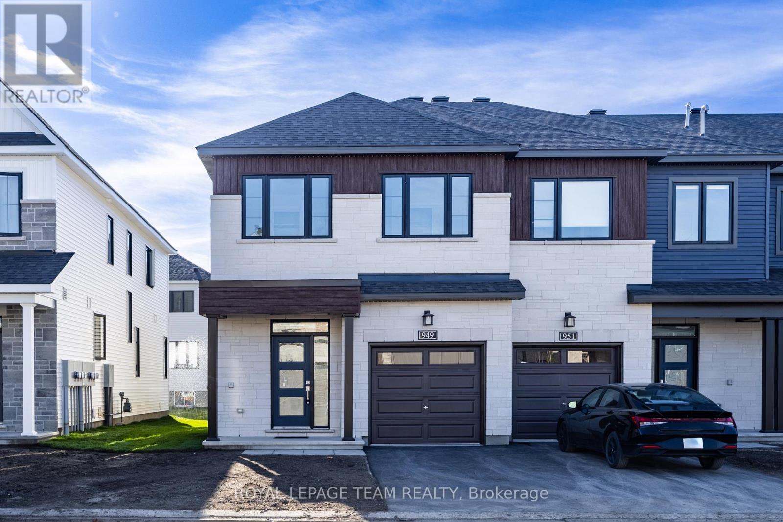 949 Locomotion Lane, Ottawa, Ontario