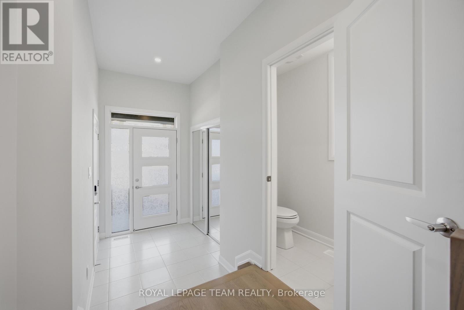 949 Locomotion Lane, Ottawa, Ontario K2V 0V4 - Photo 4 - X14125356