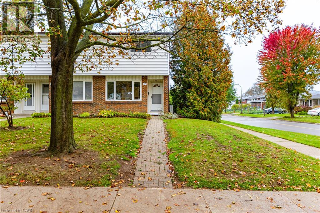 227 Fergus Avenue, Kitchener, Ontario  N2A 2H6 - Photo 3 - 40869927
