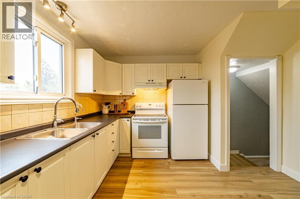 227 Fergus Avenue, Kitchener, Ontario  N2A 2H6 - Photo 9 - 40869927