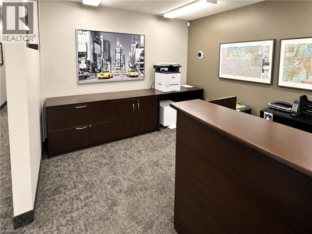 660 Fennell Avenue E Unit# 2, Hamilton, Ontario  L8V 1V1 - Photo 4 - 40874105