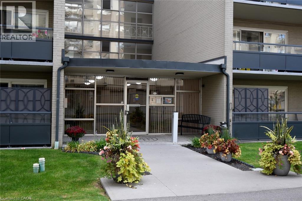 510 Queenston Road Unit# 404, Hamilton, Ontario  L8K 1J3 - Photo 3 - 40874446