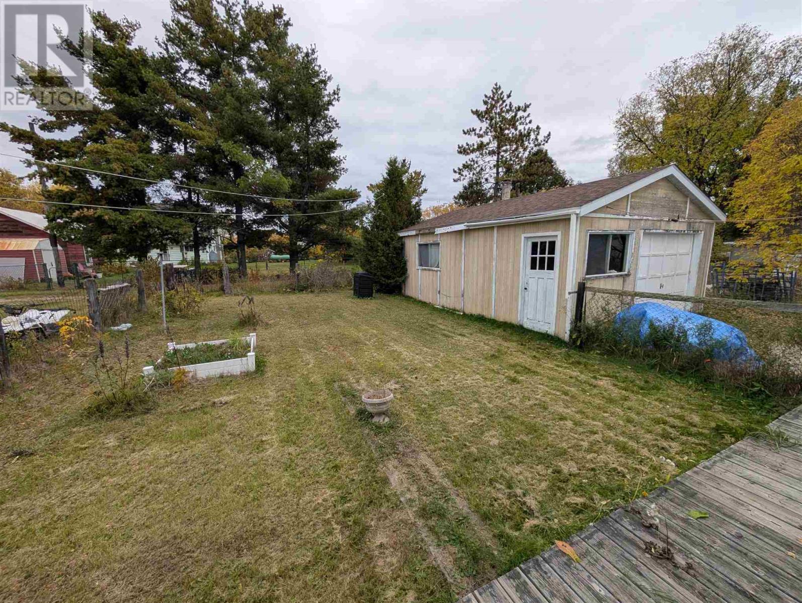 332 Winnipeg St, White River, Ontario  P0M 3G0 - Photo 3 - SM262755