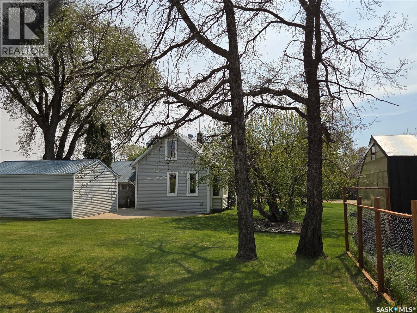 213 First Avenue N, Hyas, Saskatchewan  S0A 1K0 - Photo 35 - SK051895